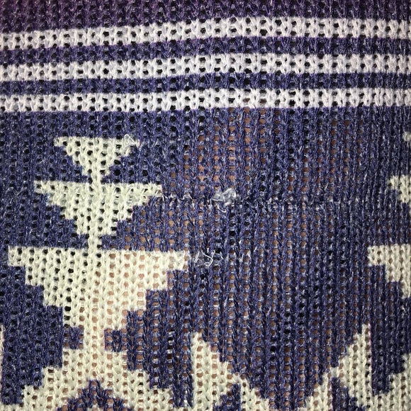 SOLD~ Aztec design top - Picture 2 of 5